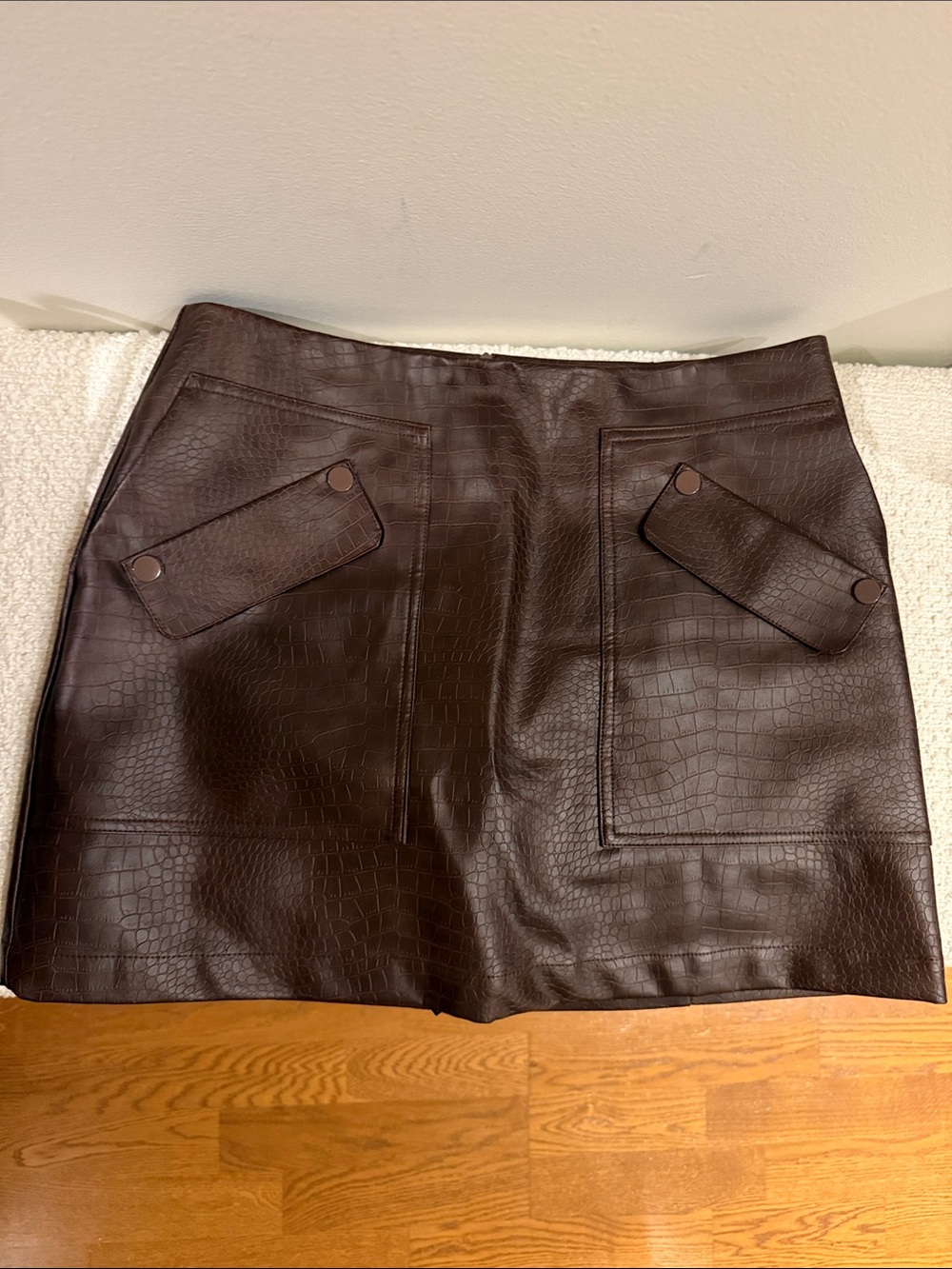 Commense Croc-Embossed Faux Leather Mini Skirt - Dark Brown